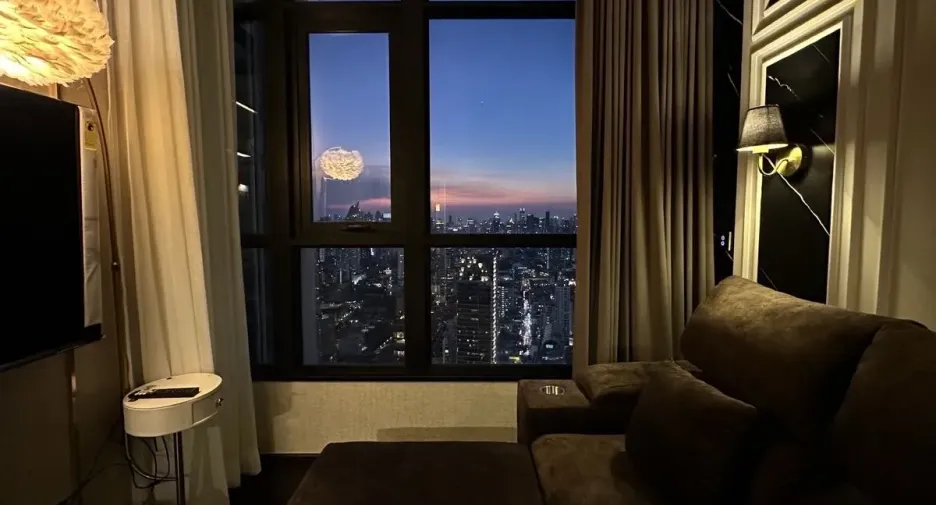 For rent 2 ベッドルーム condo in Watthana, Bangkok