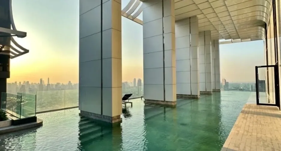 For rent 2 ベッドルーム condo in Watthana, Bangkok