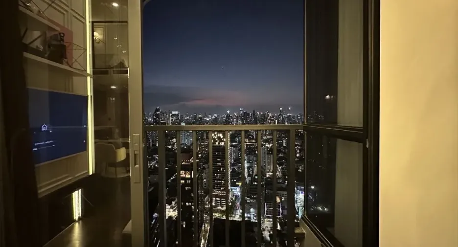 For rent 2 ベッドルーム condo in Watthana, Bangkok