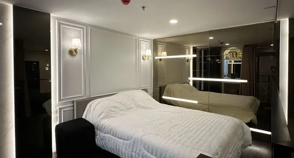 For rent 2 ベッドルーム condo in Watthana, Bangkok