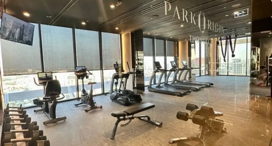 For rent 2 ベッドルーム condo in Watthana, Bangkok