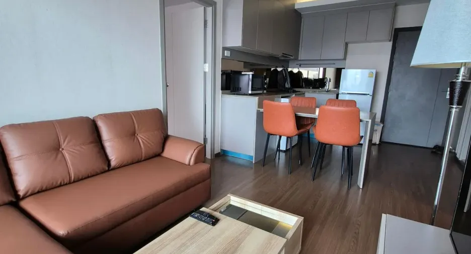Wohnung zur Miete mit 2 Zimmer in Phra Khanong, Bangkok