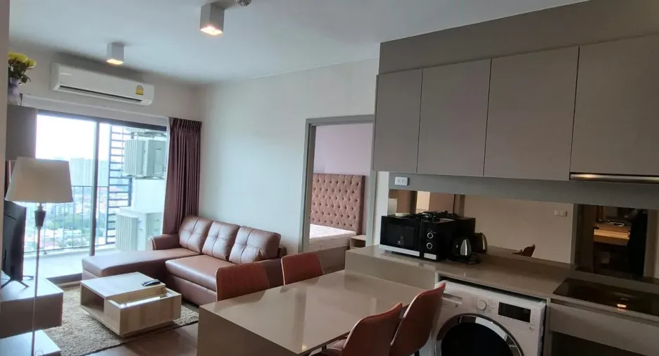 Wohnung zur Miete mit 2 Zimmer in Phra Khanong, Bangkok