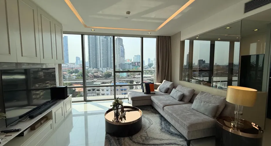 For rent 2 bedrooms condo in Sathon, Bangkok