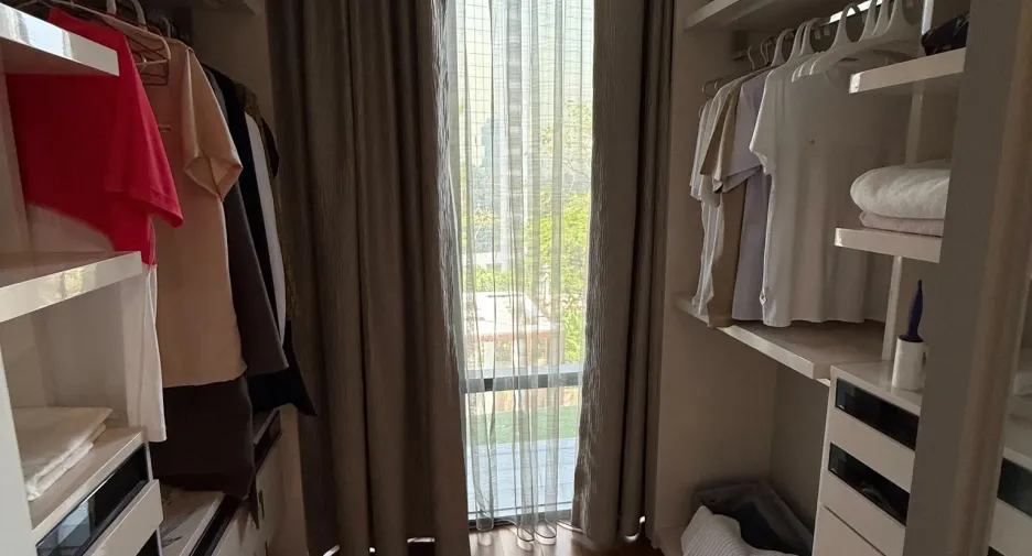 For rent 2 bedrooms condo in Sathon, Bangkok