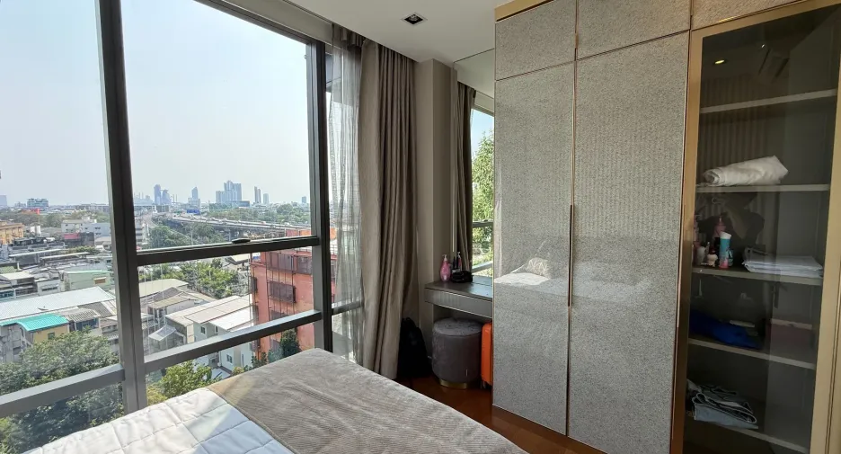 For rent 2 bedrooms condo in Sathon, Bangkok
