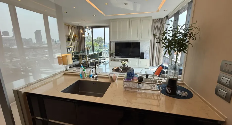 For rent 2 bedrooms condo in Sathon, Bangkok