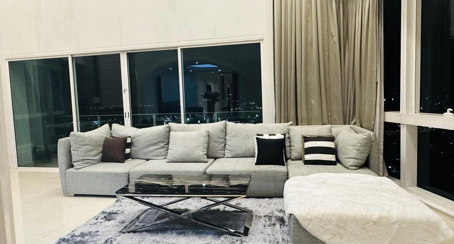 Condo en venta de 3 habitaciones en Khlong Toei, Bangkok