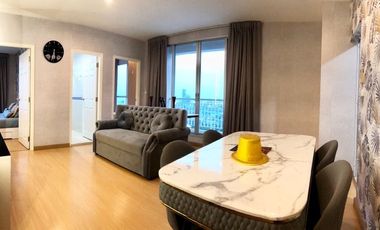 Condo en alquiler de 2 habitaciones en Khlong Toei, Bangkok
