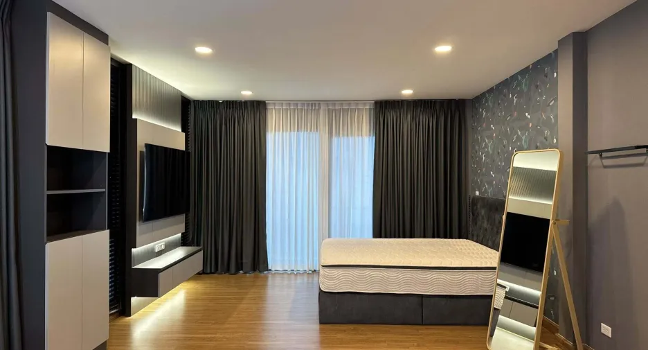 ให้เช่า และ ขาย 4 ห้องนอน บ้านเดี่ยว ใน บางพลี, สมุทรปราการ