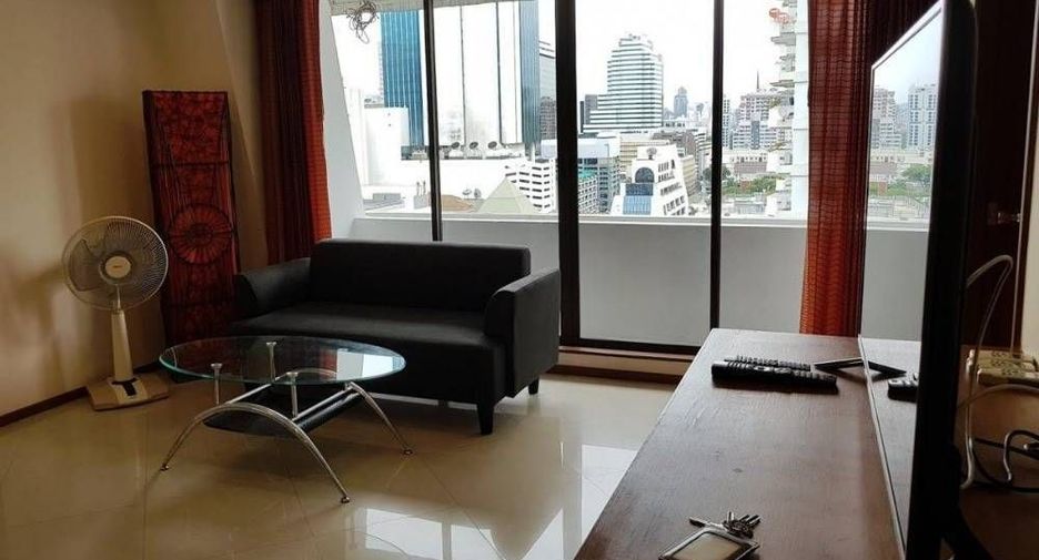Condo en venta de 3 habitaciones en Sathon, Bangkok