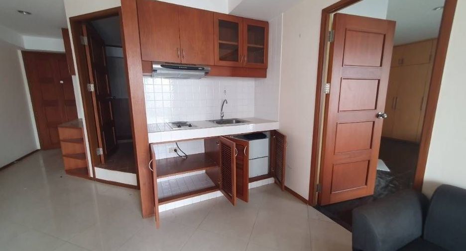 Condo en venta de 3 habitaciones en Sathon, Bangkok