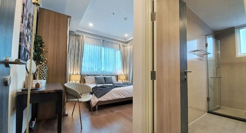 For rent 2 bedrooms condo in Ratchathewi, Bangkok