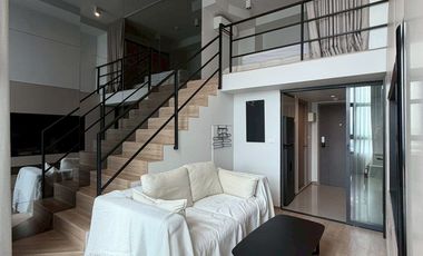 À louer 1 chambre condo à Huai Khwang, Bangkok