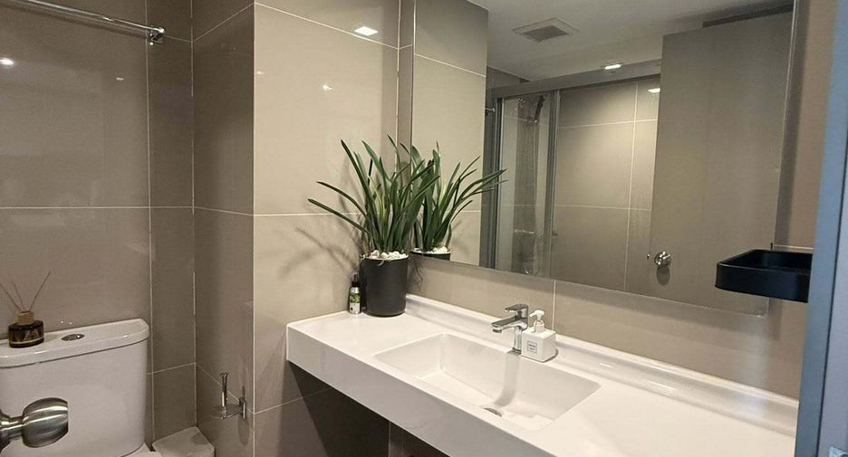 For rent 1 bed condo in Huai Khwang, Bangkok