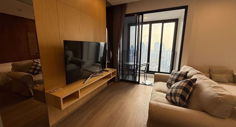 For rent 1 bed condo in Bang Rak, Bangkok