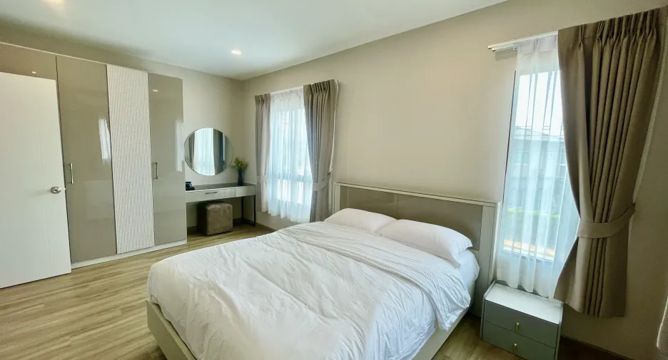 Casa en alquiler de 4 habitaciones en Thalang, Phuket