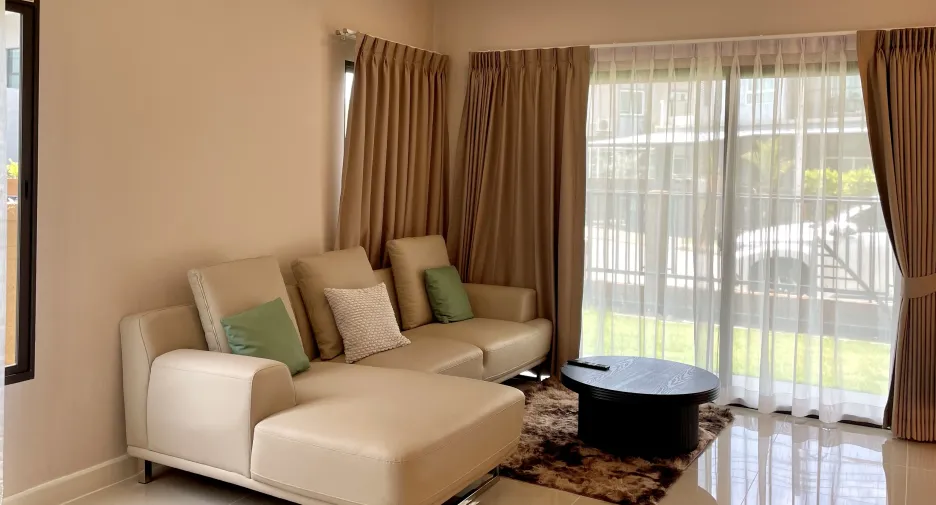 Casa en alquiler de 4 habitaciones en Thalang, Phuket