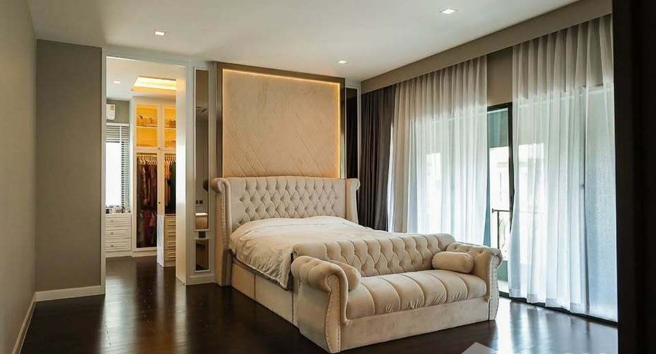 For sale and for rent 4 bedrooms house in Saphan Sung, Bangkok