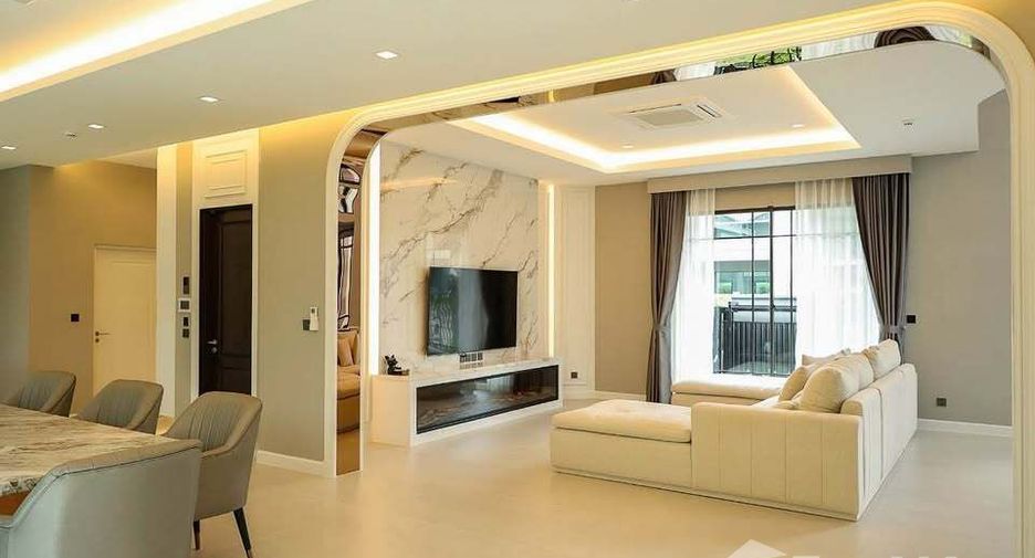 For sale and for rent 4 bedrooms house in Saphan Sung, Bangkok