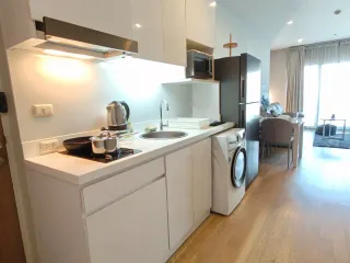 Wohnung zur Miete mit 2 Zimmer in Khlong Toei, Bangkok