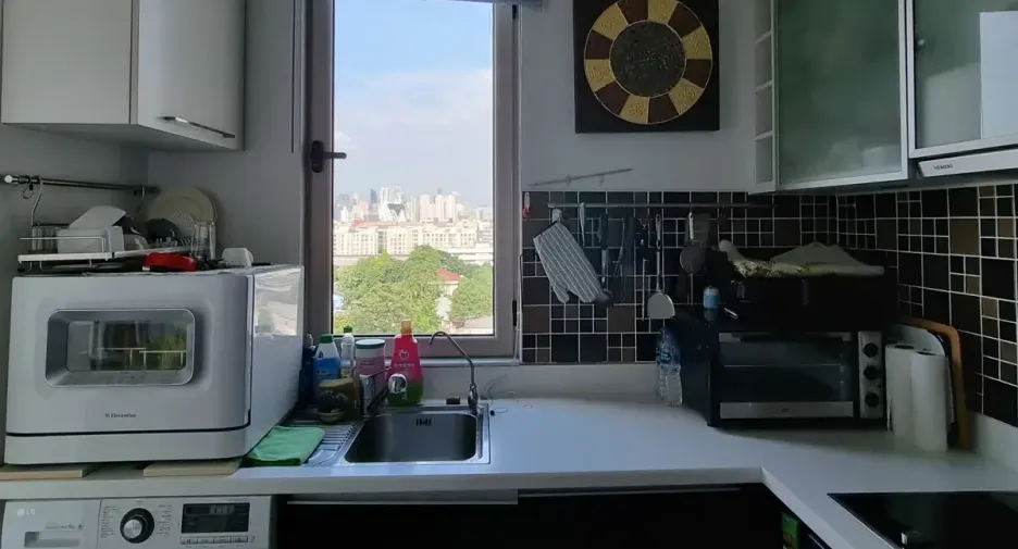 For rent 2 bedrooms condo in Yan Nawa, Bangkok