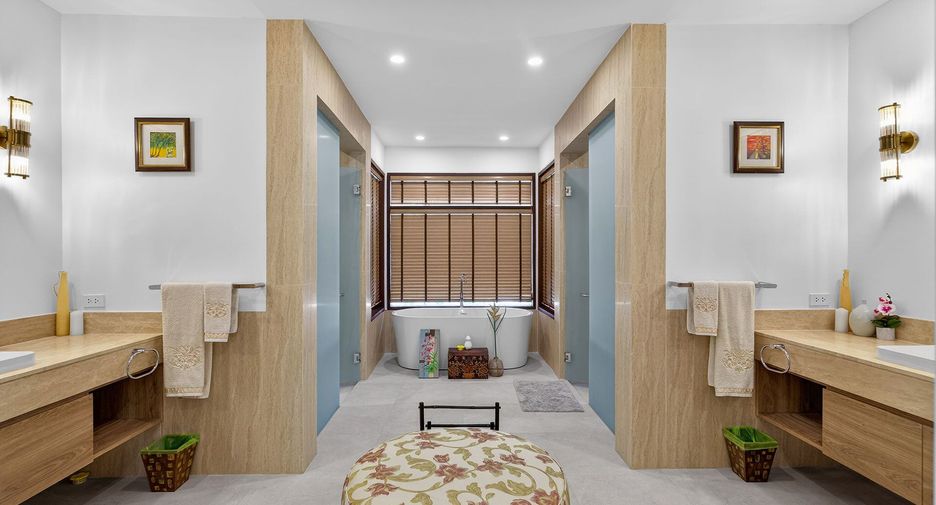 Villa zum Kauf mit 4 Zimmer in Thalang, Phuket