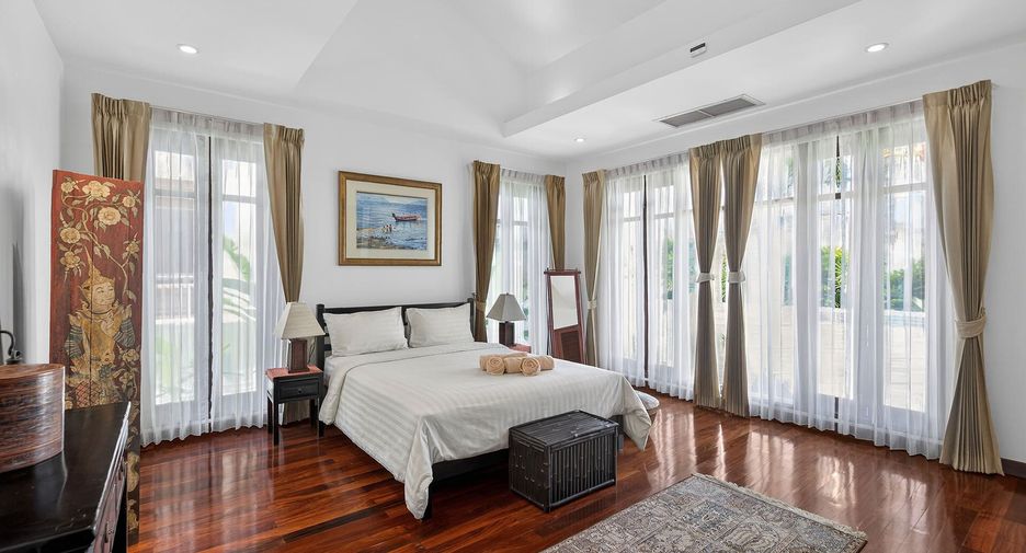 Villa zum Kauf mit 4 Zimmer in Thalang, Phuket