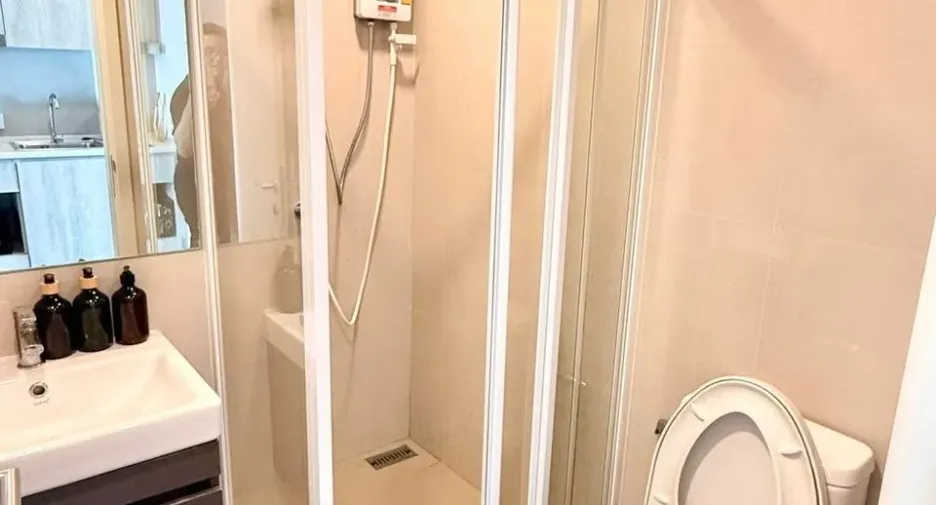 For rent 1 bed condo in Khlong Toei, Bangkok