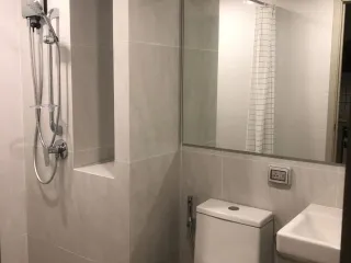 Condo en alquiler de 1 habitaciones en Bang Na, Bangkok