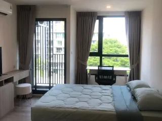 Condo en alquiler de 1 habitaciones en Bang Na, Bangkok