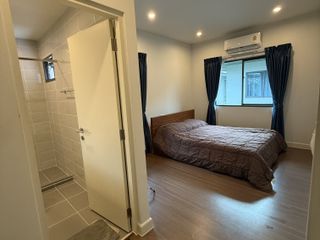 For sale 4 bedrooms house in Bang Sao Thong, Samut Prakan