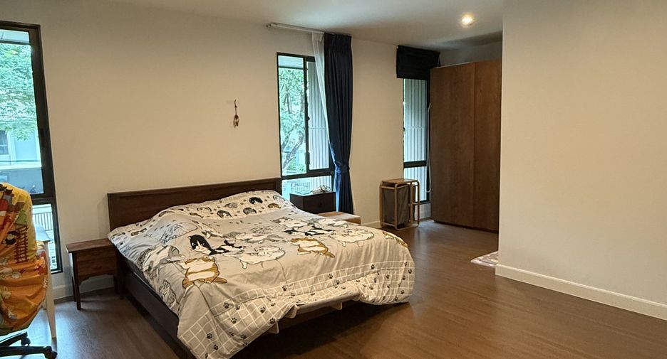 Casa en venta de 4 habitaciones en Bang Sao Thong, Samut Prakan