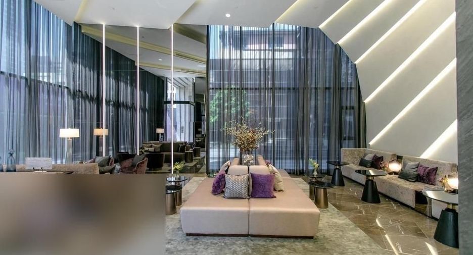 For rent 2 bedrooms condo in Ratchathewi, Bangkok