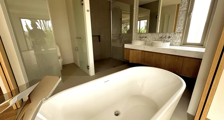 For sale 4 bedrooms villa in Thalang, Phuket