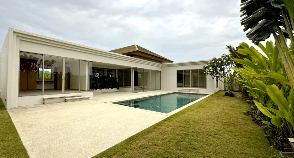 For sale 4 bedrooms villa in Thalang, Phuket