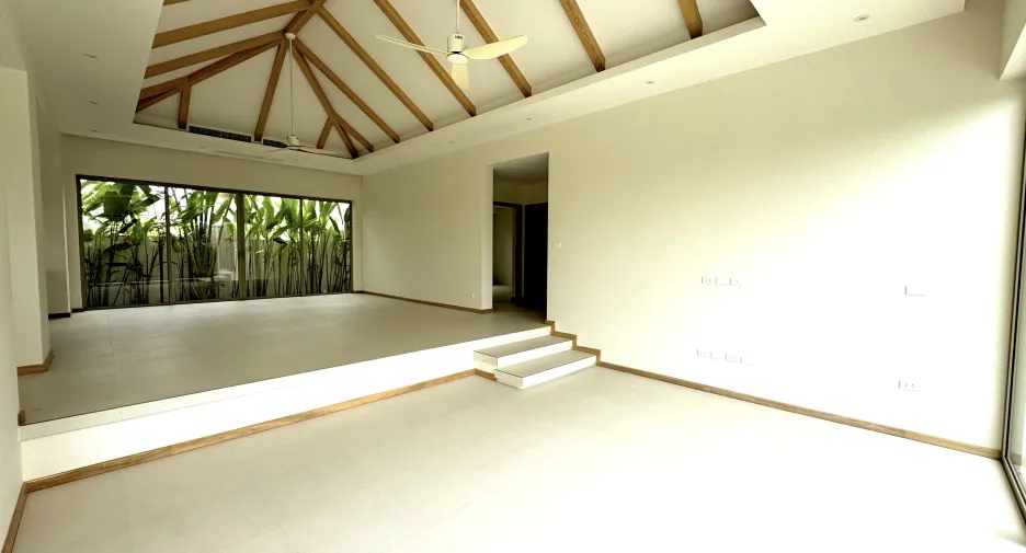 For sale 4 bedrooms villa in Thalang, Phuket