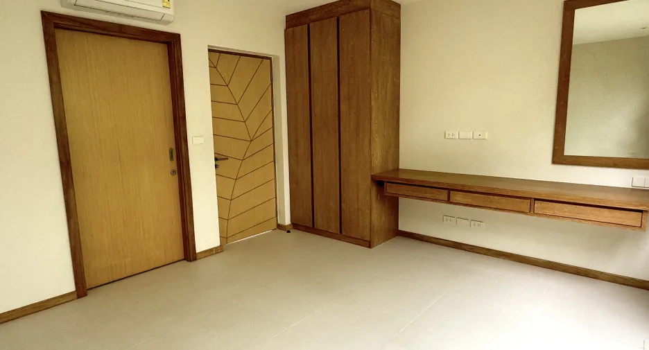 For sale 4 bedrooms villa in Thalang, Phuket