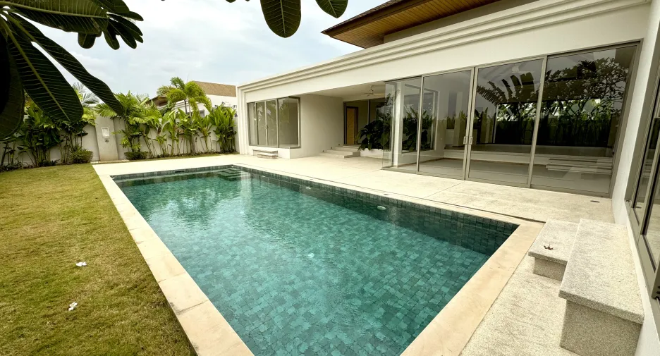 For sale 4 bedrooms villa in Thalang, Phuket