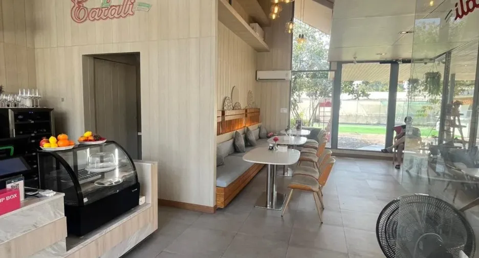 For rent retail Space in Bang Lamung, Chonburi