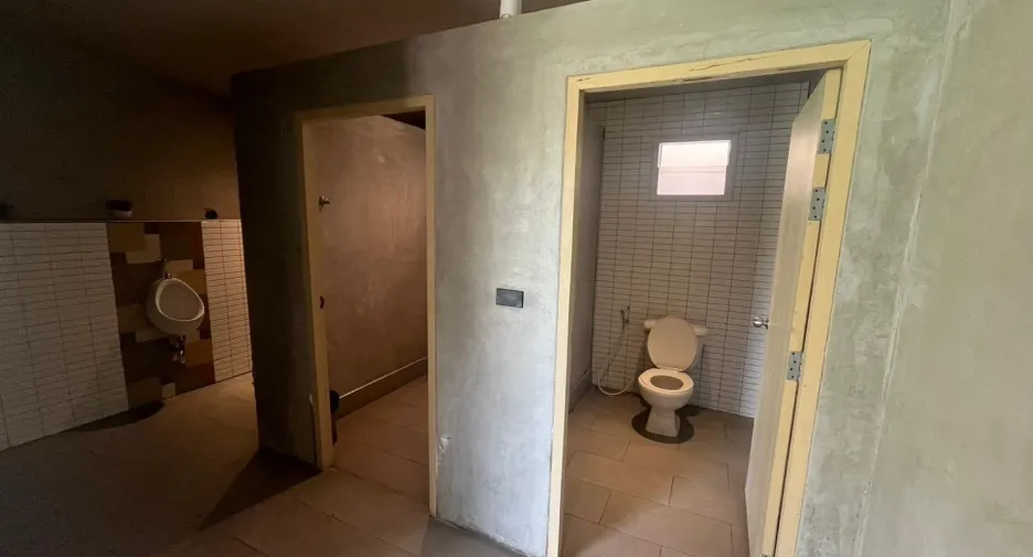 For rent retail Space in Bang Lamung, Chonburi