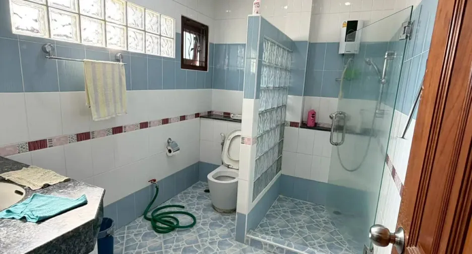 À vendre 4 chambres maison à San Sai, Chiang Mai