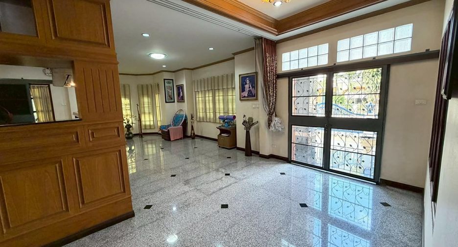 À vendre 4 chambres maison à San Sai, Chiang Mai