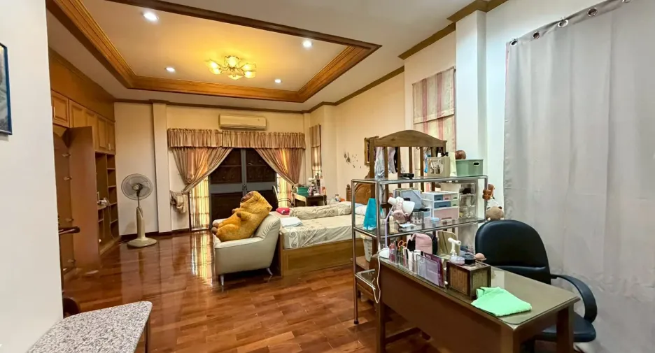 À vendre 4 chambres maison à San Sai, Chiang Mai