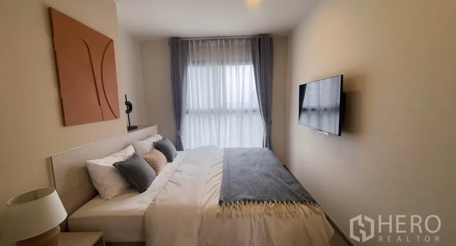 For rent 2 bedrooms condo in Watthana, Bangkok