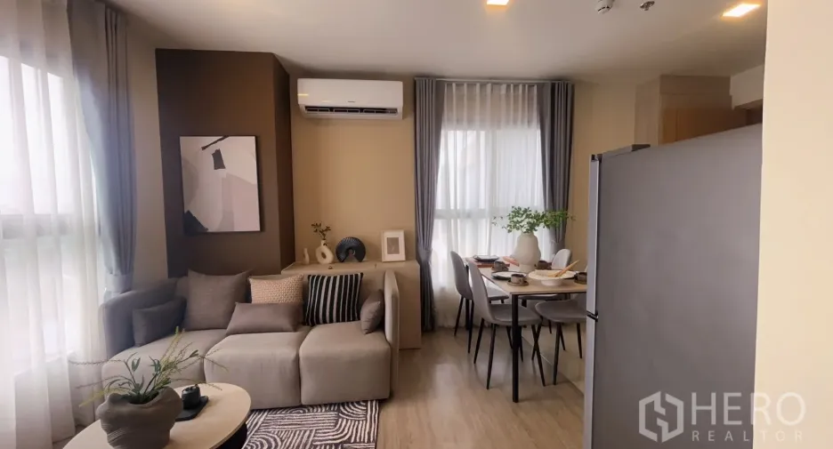 For rent 2 bedrooms condo in Watthana, Bangkok