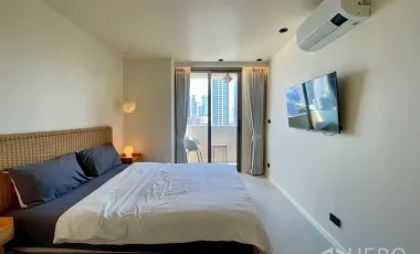 For sale 3 bedrooms condo in Watthana, Bangkok