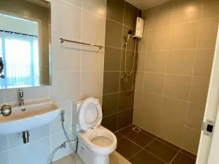 For rent 3 bedrooms townhouse in Mueang Chiang Mai, Chiang Mai