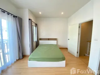 For rent 3 bedrooms townhouse in Mueang Chiang Mai, Chiang Mai