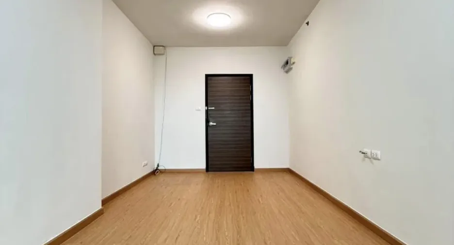 For sale studio condo in Phasi Charoen, Bangkok